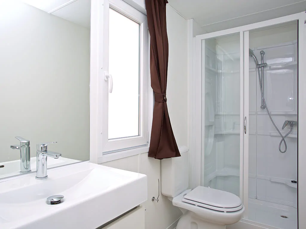 campsite-cikat-mobile-home-type-c-interior-bathroom-i