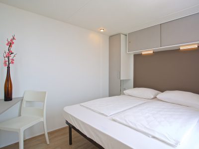 campsite-cikat-mobile-home-type-c-interior-bedroom-double-bed