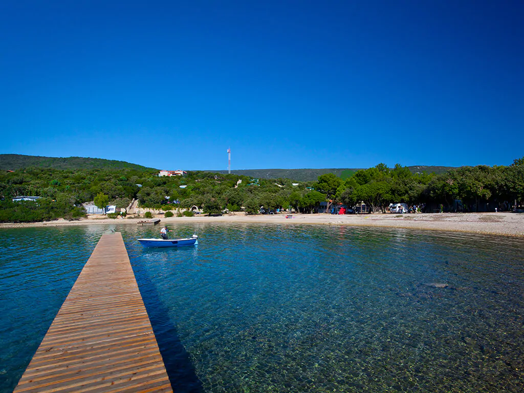 campsite-slatina-pebble-beach-i