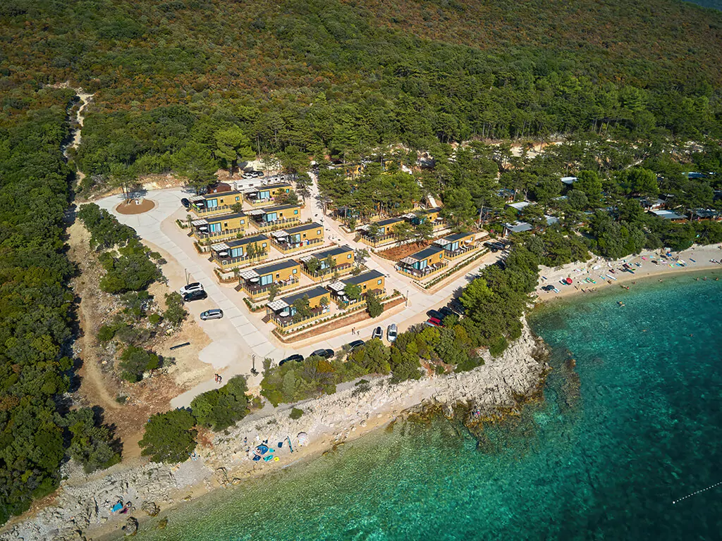 campsite-slatina-pebble-beach-view-from-above
