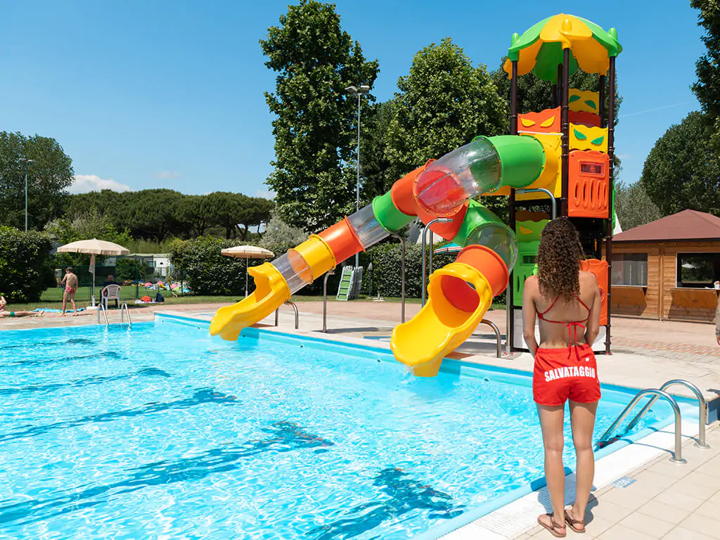 cesenatico-camping-village-kids-playground-lifeguards