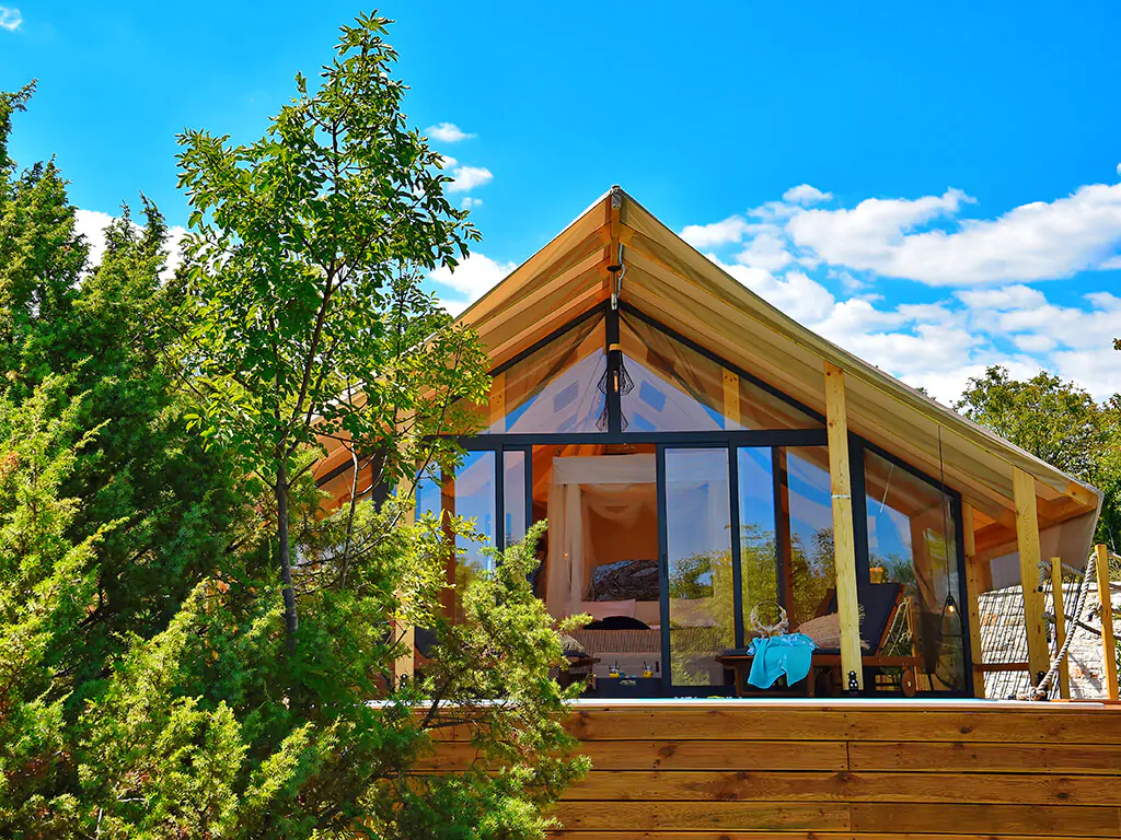 floria-glamping-resort-floria-premium-tent-with-jacuzzi-exterior