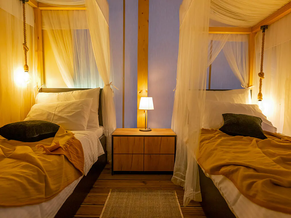 glamping-floria-standard-tent-interior-bedroom-single-beds