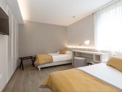 villas-bellevue-resort-classic-villa-plus-interior-bedroom-single-beds