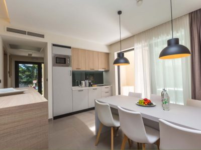 villas-park-resort-classic-villa-interior-kitchen-dining-table-i-4