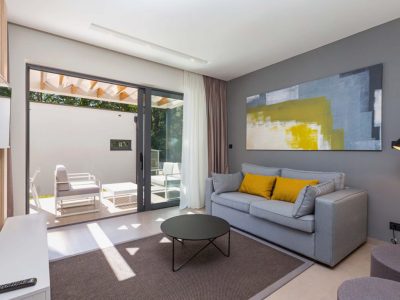 villas-park-resort-classic-villa-interior-lining-table-i-4