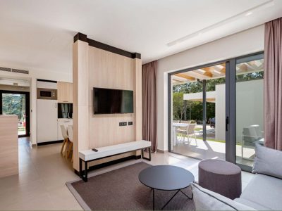 villas-park-resort-classic-villa-interior-living-room-4