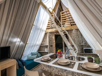 boutique-santa-marina-interior-living-room