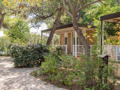 campsite-stobrec-split-mobile-home-vista-first-row-exterior