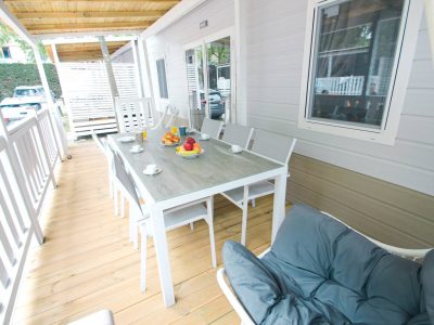 happy-camp-happy-superior-exterior-terrace-2