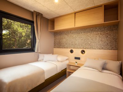 camping-naturist-solaris-eco-home-42-mobile-home-interior-bedroom-single-beds