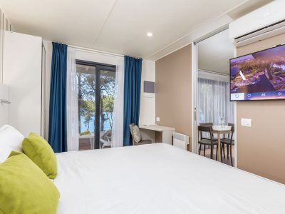 campsite-arena-stoja-camping-villa-first-row-bedroom
