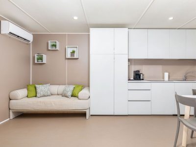 campsite-arena-stoja-camping-villa-first-row-kitchen-living-room