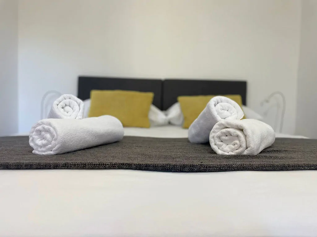 campsite-jezera-lovisca-interior-bedroom-double-bed