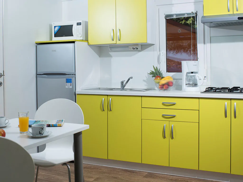 campsite-perna-mobile-home-superior-partial-seaview-living-room-kitchen-i