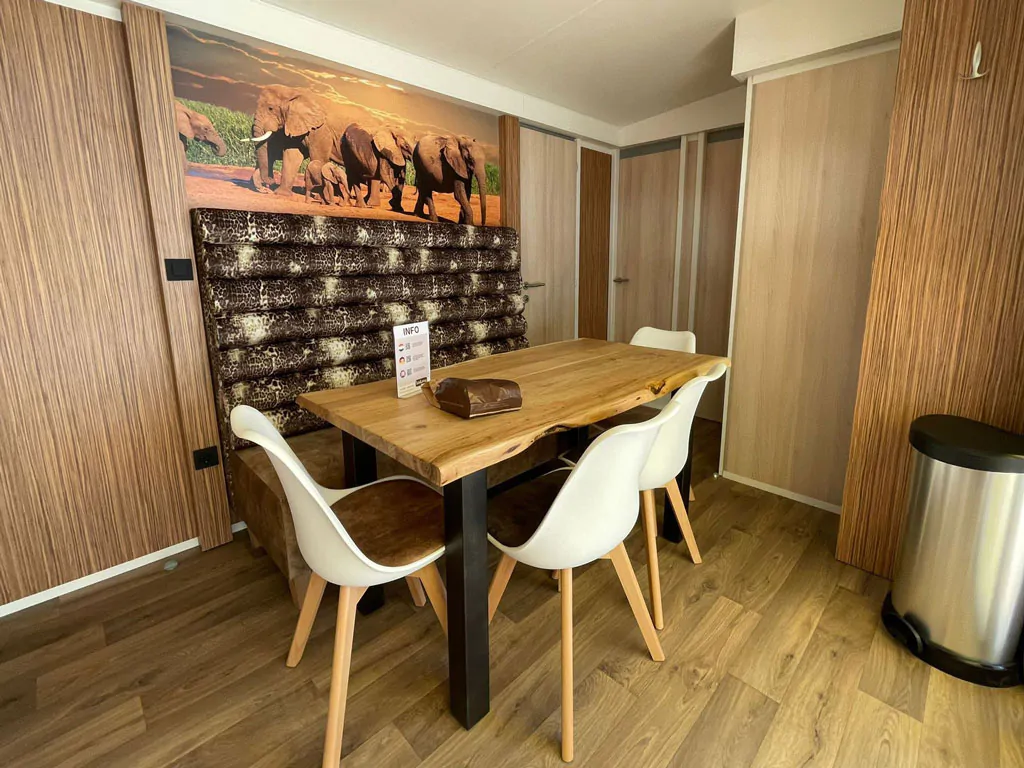 campsite-sun-lodge-sabai-interior-living-room-3