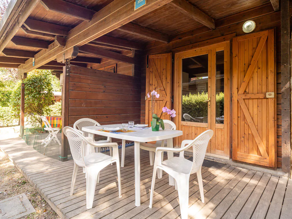 chalet-comfort-exterior-terrace