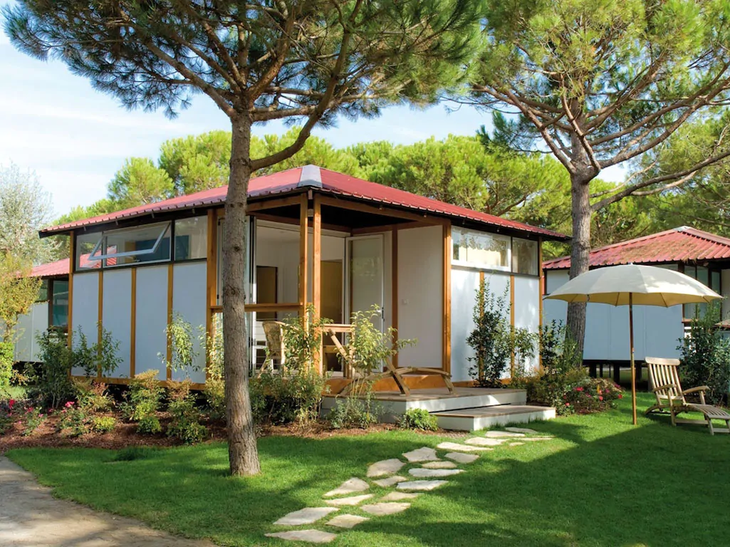chalet-comfort-exterior-front-view