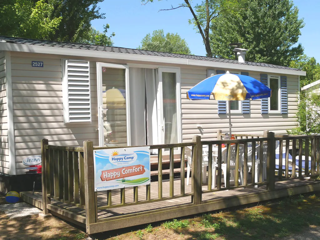 happy-camp-happy-comfort-exterior-terrace