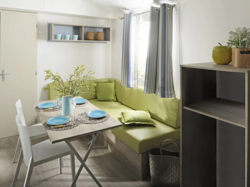 happy-camp-happy-comfort-interior-couch