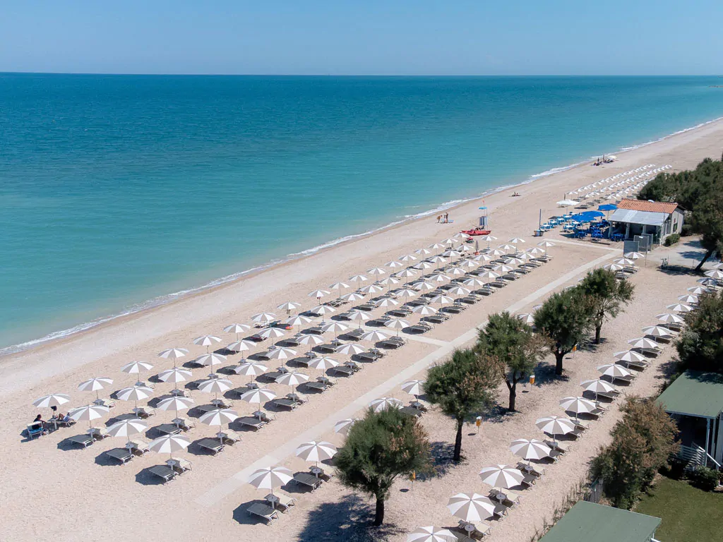 la-risacca-family-camping-village-beach-air-view