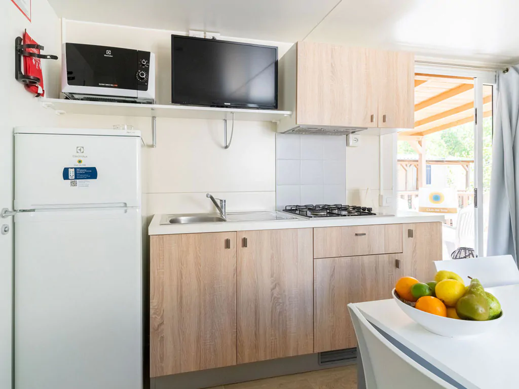 lodge-interior-kitchen
