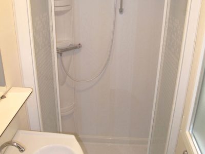 mobile-home-sunlodge-redwood-premium-interior-bath-room-2