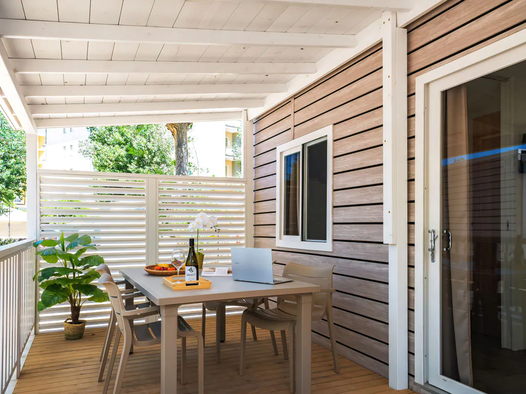 rimini-family-village-mobile-home-lodge-superior-exterior-terrace