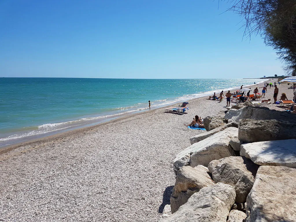 risacca-family-camping-village-beach-view