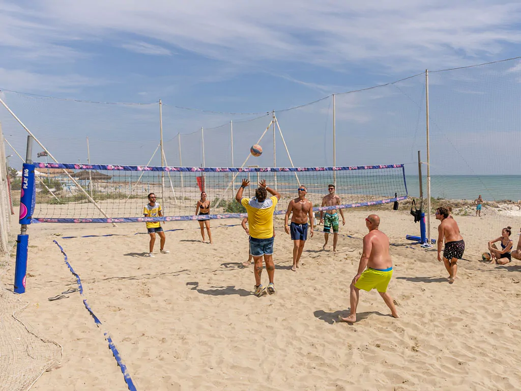 risacca-family-camping-village-volleyball