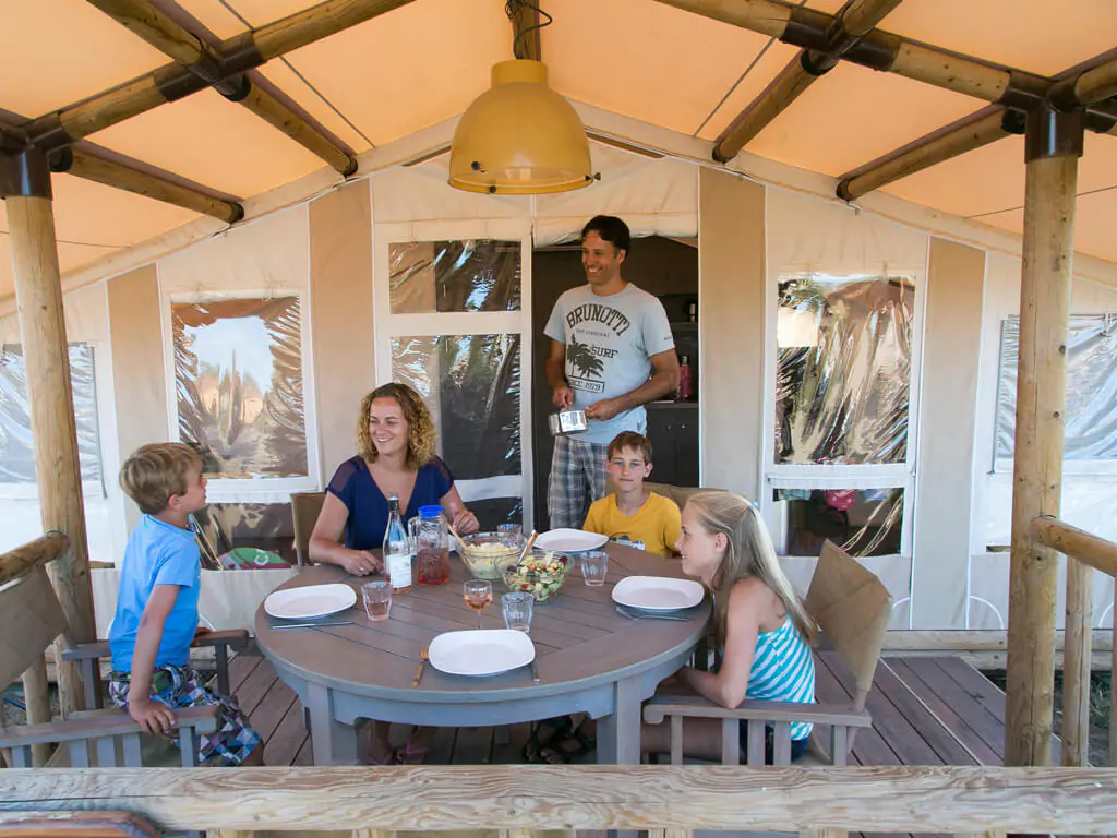 sunlodge-safari-tent-exterior-terrace-dining-area-5