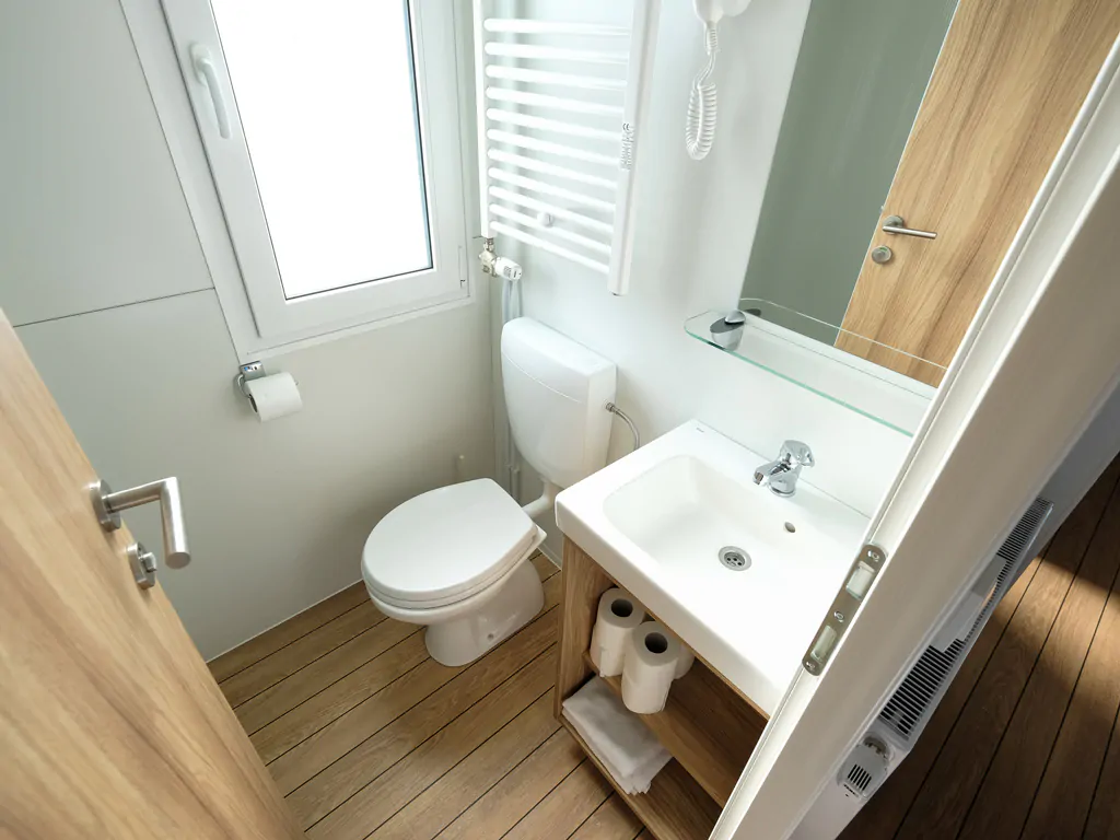 terme-catez-mobile-home-42-interior-bathroom