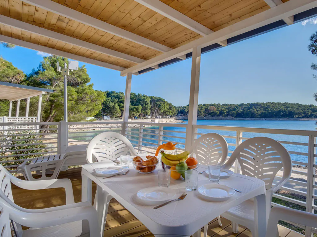 cikat-a-mare-exterior-veranda