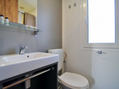 la-risacca-family-collection-lodge-deluxe-family-interior-bathroom