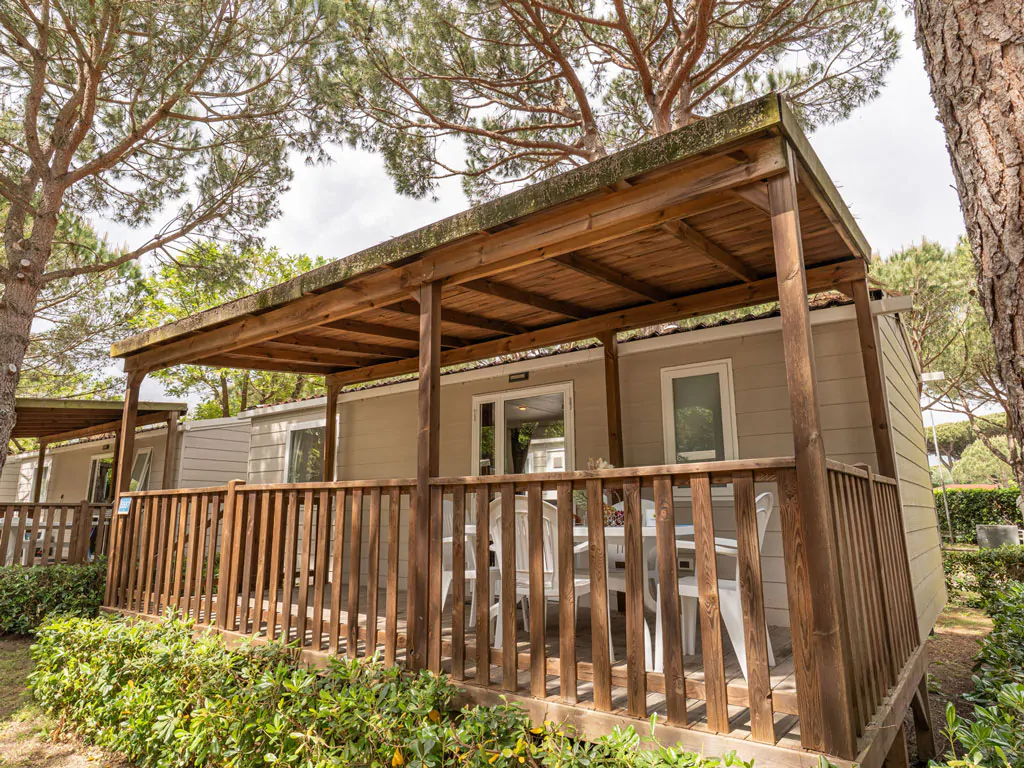 marina-family-resort-lodge-comfort-exterior-mobile-home
