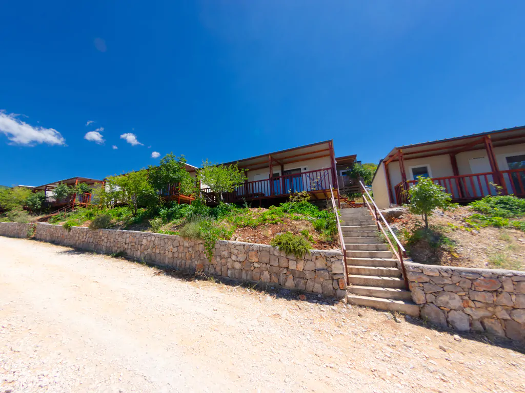 mobile-home-adria-family-exterior-front-view