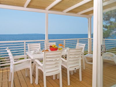mobile-home-cikat-exterior-veranda