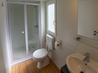 mobile-home-classic-interior-bath-room