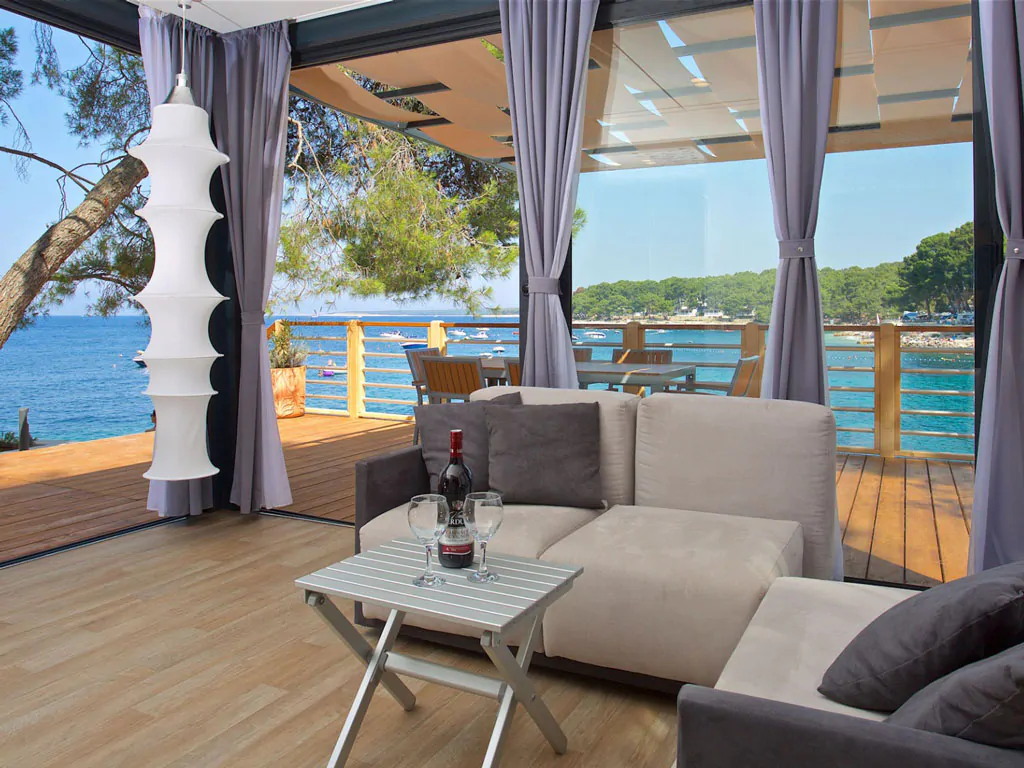 mobile-home-freedhome-mare-interior-living-room
