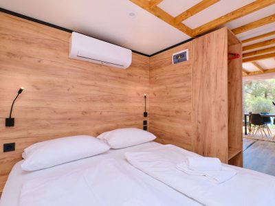 premium-family-tent-interior-double-bed
