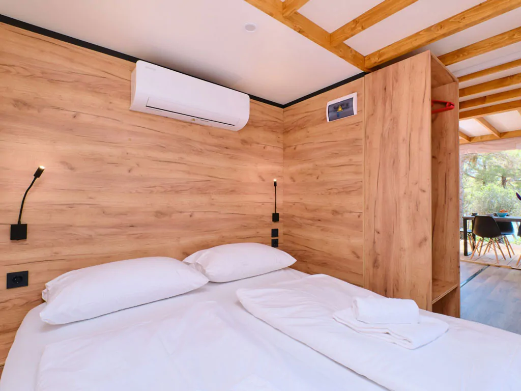 premium-family-tent-interior-double-bed