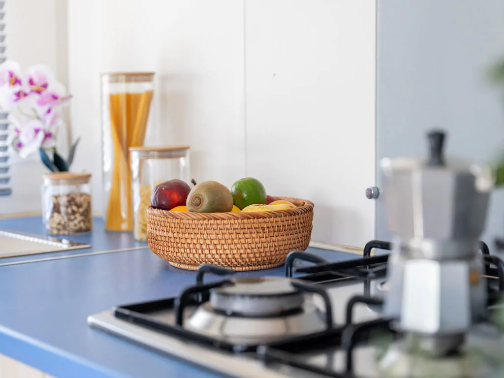 spina-family-collection-lodge-comfort-interior-kitchen-view-details