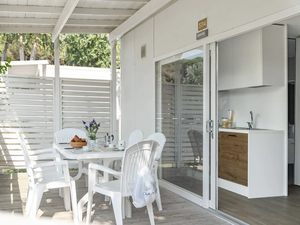 spina-family-collection-lodge-deluxe-family-exterior-terrace
