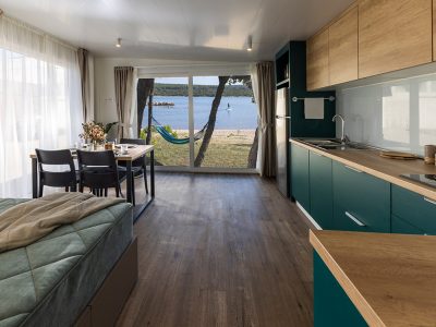 camping-lopari-mobile-home-vista-village-mare-interior-view