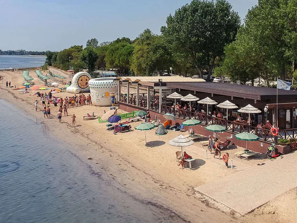 camping-residence-punta-spin-exterior-beach
