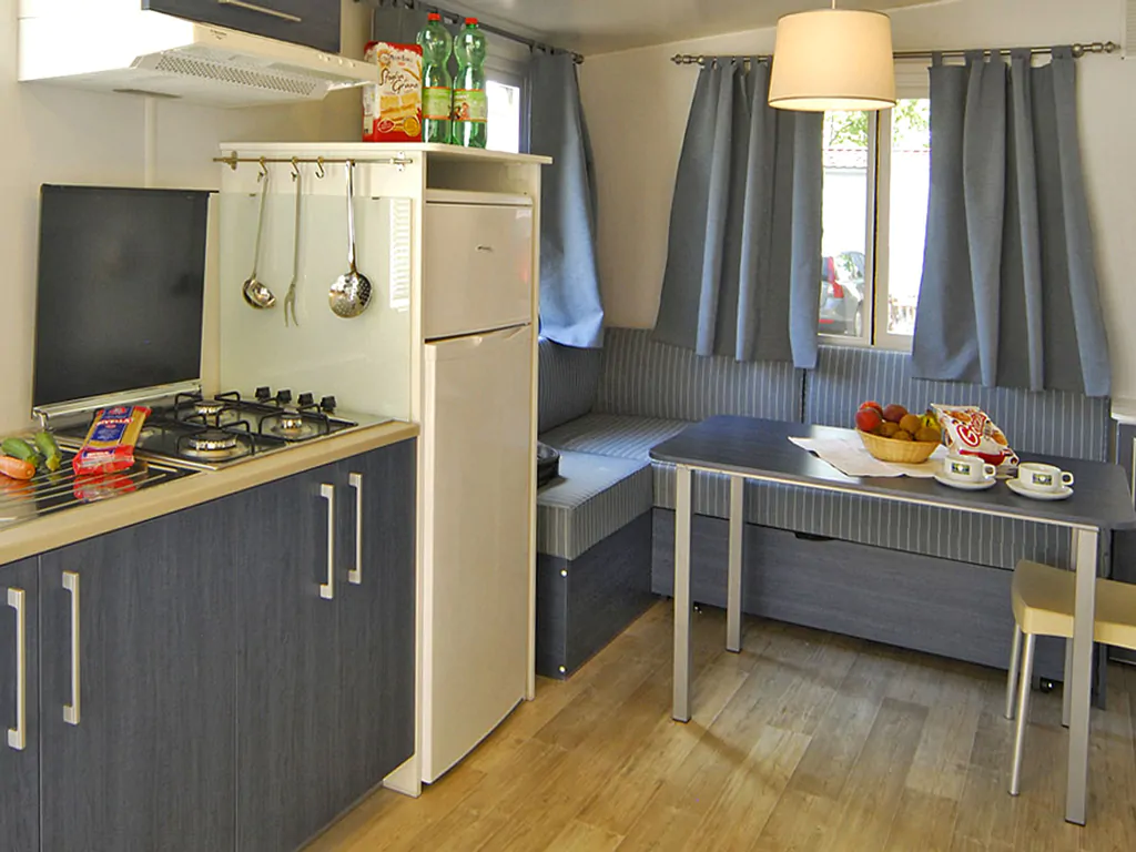 camping-residence-punta-spin-mobile-home-maxicaravan-family-interior-living-room