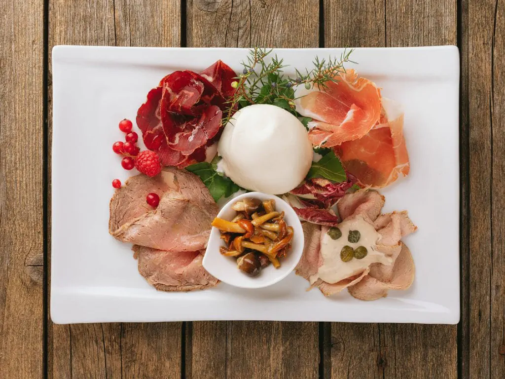 camping-sass-dlacia-restaurant-food-ii