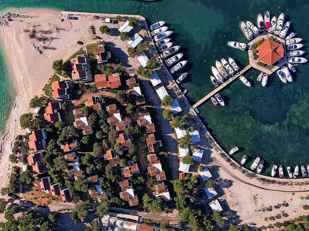 campsite-amadria-park-sibenik-mobile-home-family-luxury-mobile-home-exterior-view-from-above-i