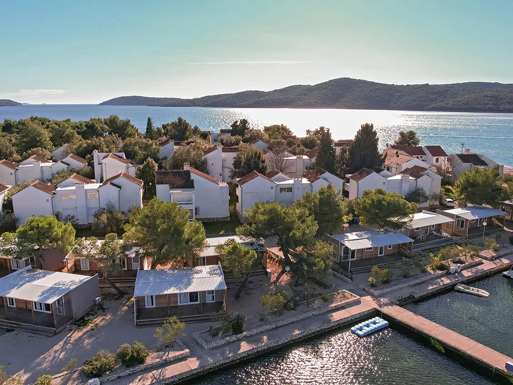 campsite-amadria-park-sibenik-mobile-home-family-luxury-mobile-home-exterior-view-from-above