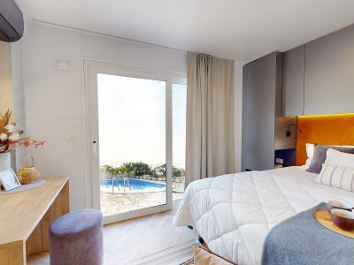 campsite-phalaris-mobile-home-marinus-deluxe-camping-villa-interior-bedroom-double-bed